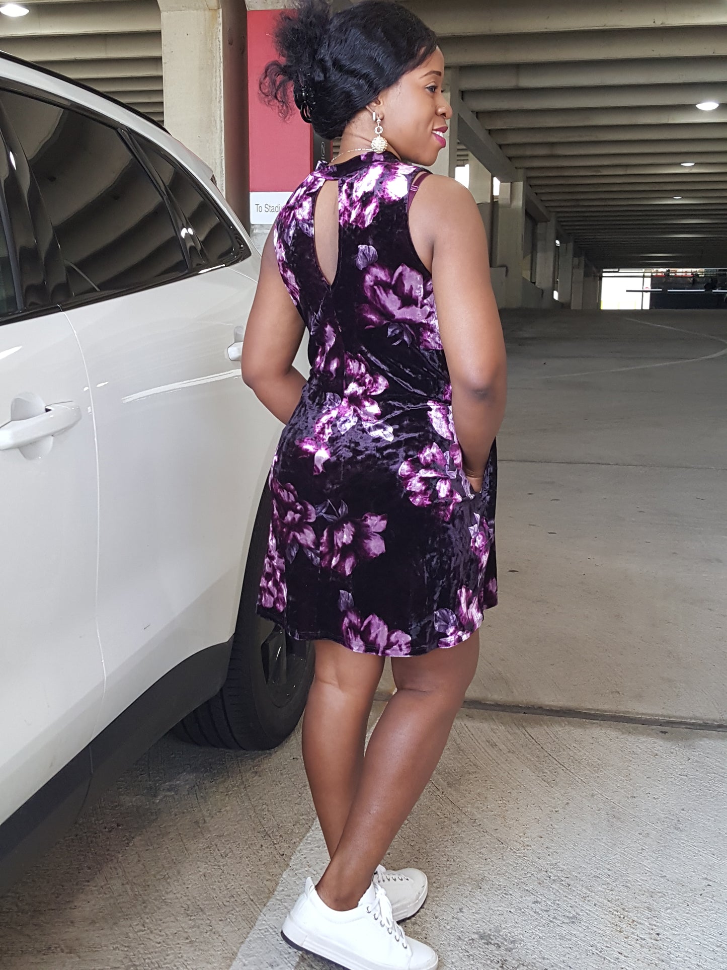 Floral Print Velvet Swing Dress with Keyhole Neck