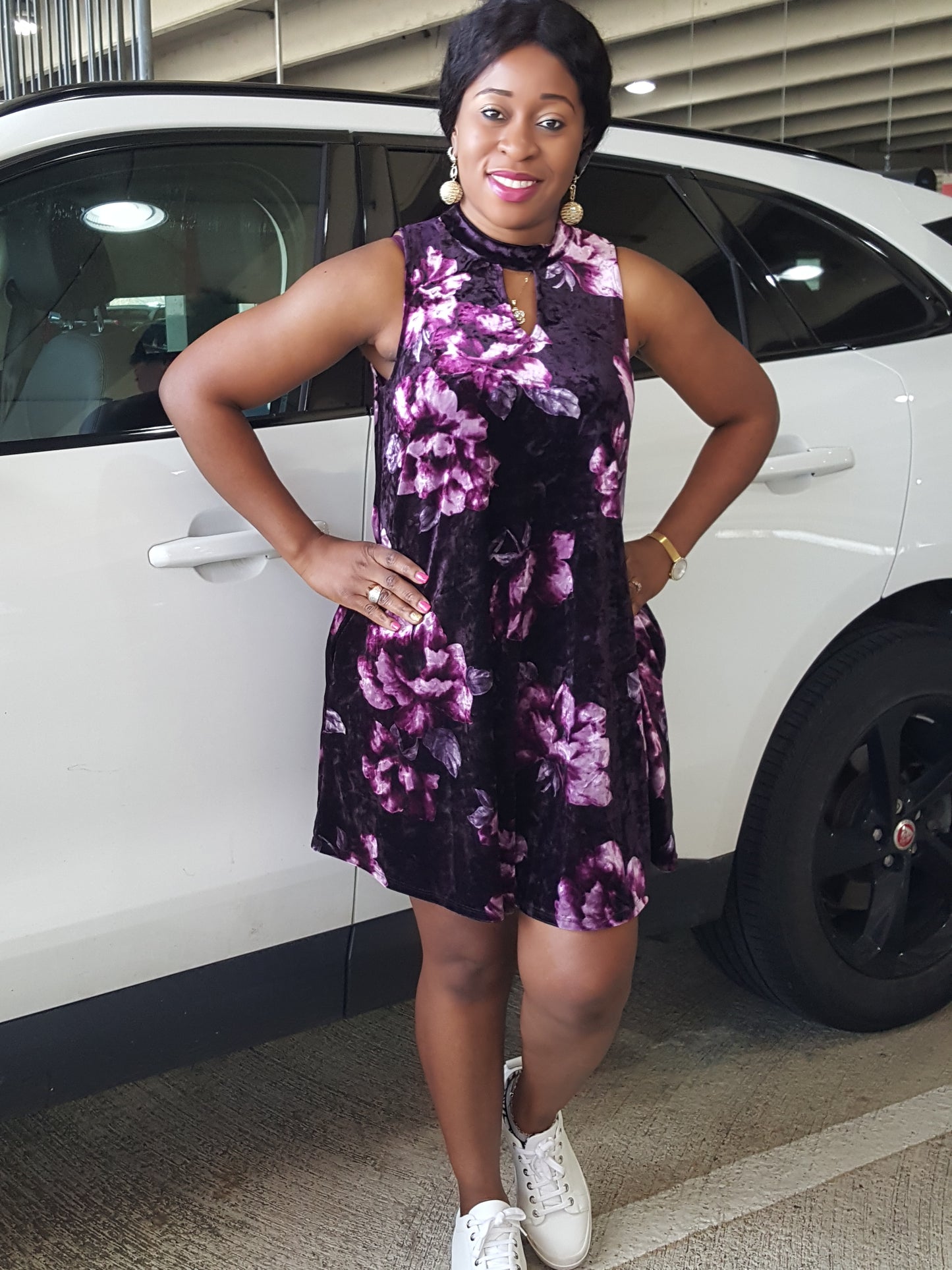 Floral Print Velvet Swing Dress with Keyhole Neck